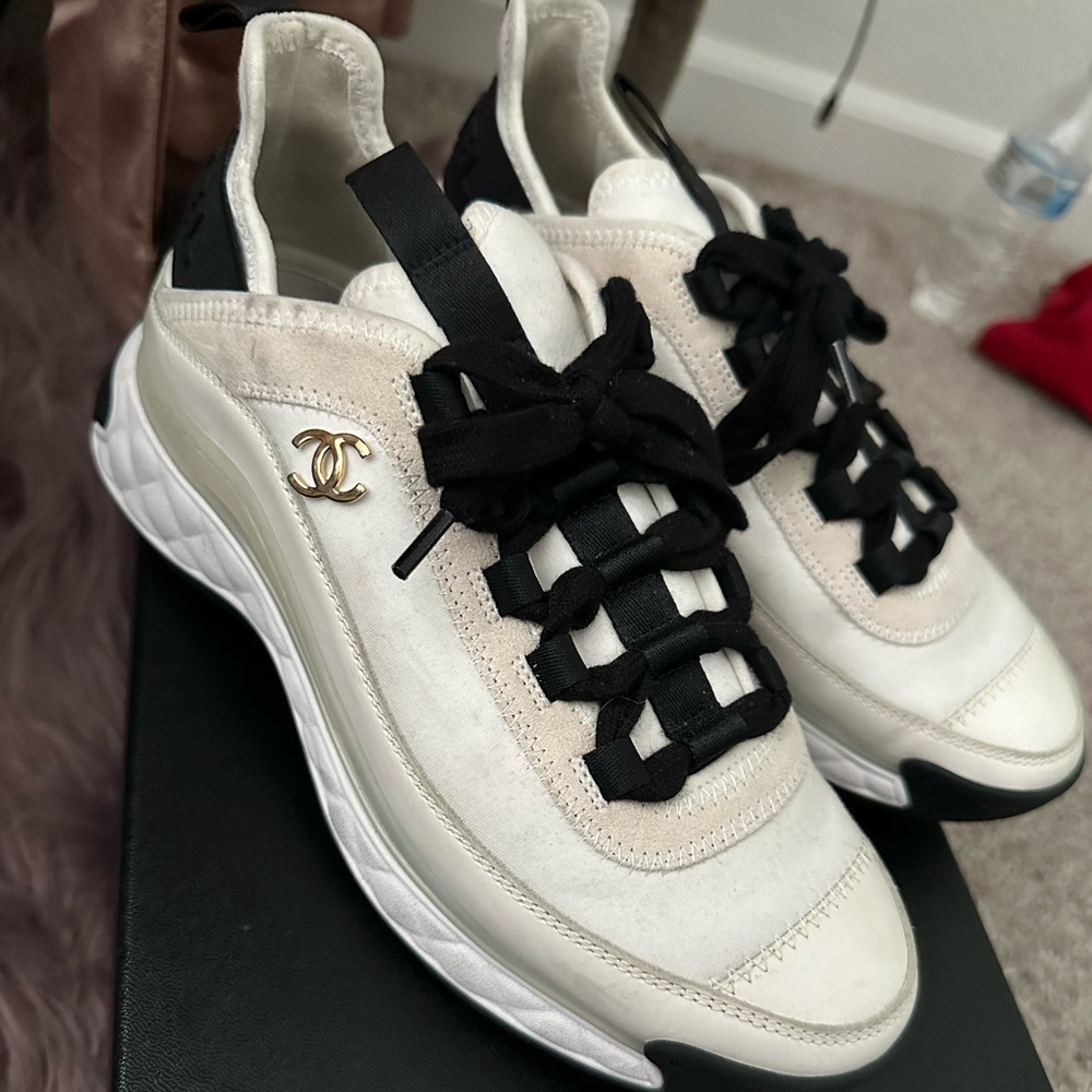Chanel sneakers size 35.5